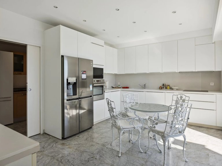 Villa for Sale in Mandelieu La Napoule, Cannes Area 4