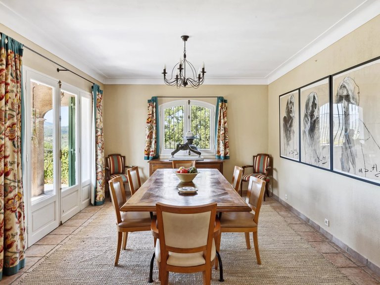 Villa for Sale in Mandelieu La Napoule, Cannes Area 6
