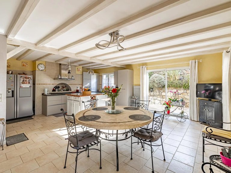 Villa for Sale in Mandelieu La Napoule, Cannes Area 8