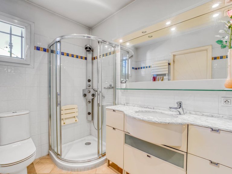 Villa for Sale in Mandelieu La Napoule, Cannes Area 7
