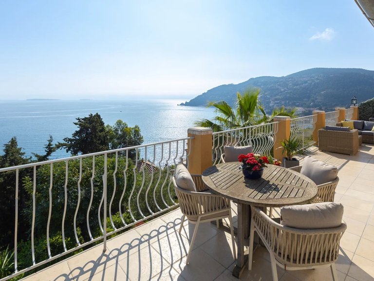 Villa for Sale in Theoule Sur Mer, Cannes Area 5