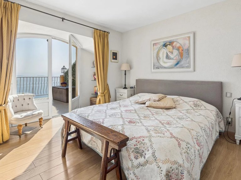 Villa for Sale in Theoule Sur Mer, Cannes Area 9