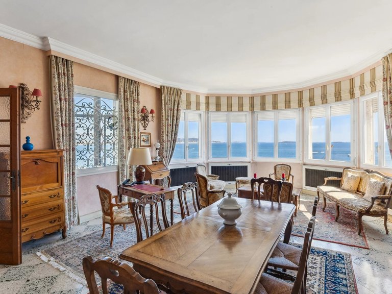Villa for Sale in Theoule Sur Mer, Cannes Area 4