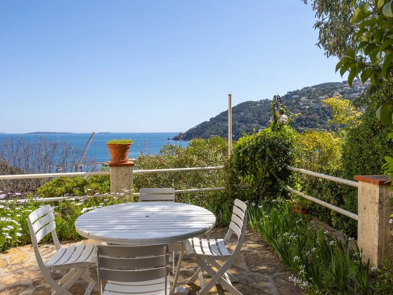 Villa for Sale in Theoule Sur Mer, Cannes Area 6