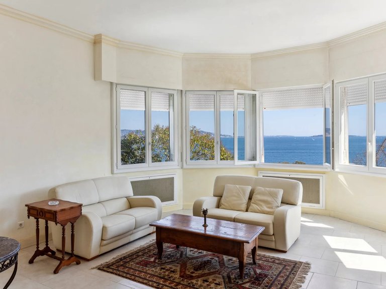 Villa for Sale in Theoule Sur Mer, Cannes Area 8