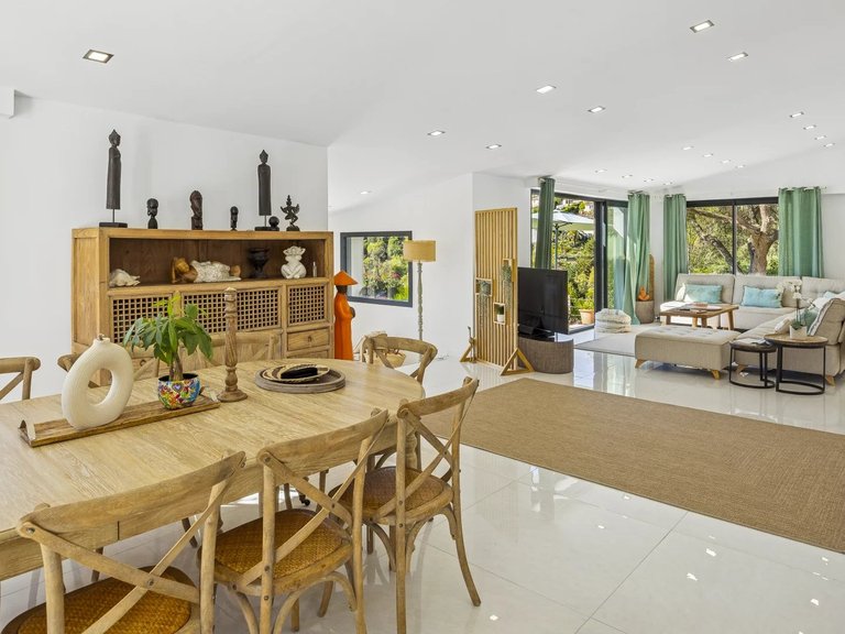 Villa for Sale in Mandelieu La Napoule, Cannes Area 10