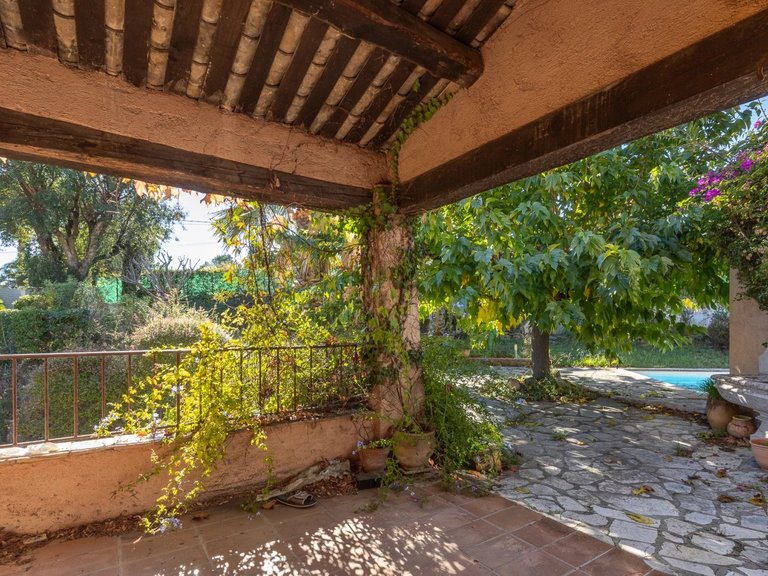 Villa for Sale in Mandelieu La Napoule, Cannes Area 9