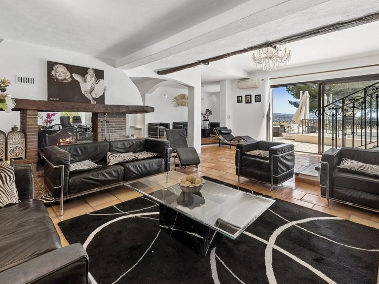Villa for Sale in Mandelieu La Napoule, Cannes Area 6
