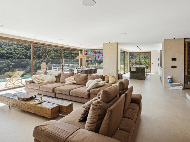 Villa for Sale in Mandelieu La Napoule, Cannes Area 5