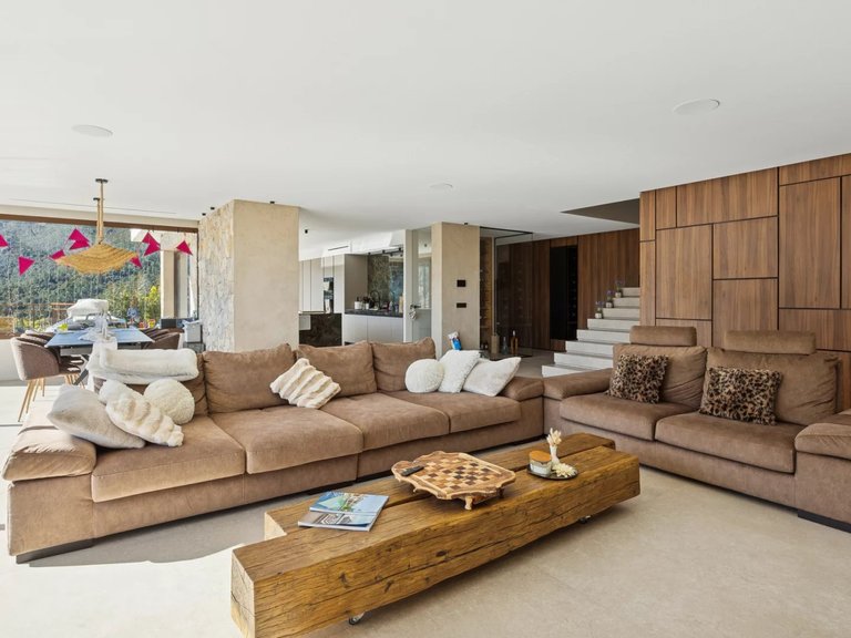 Villa for Sale in Mandelieu La Napoule, Cannes Area 6