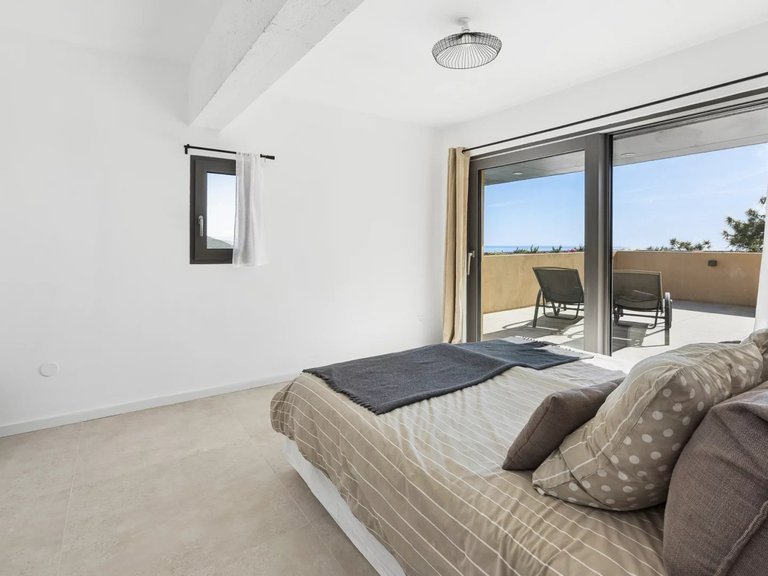 Villa for Sale in Theoule Sur Mer, Cannes Area 7