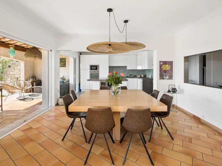 Villa for Sale in Mandelieu La Napoule, Cannes Area 5