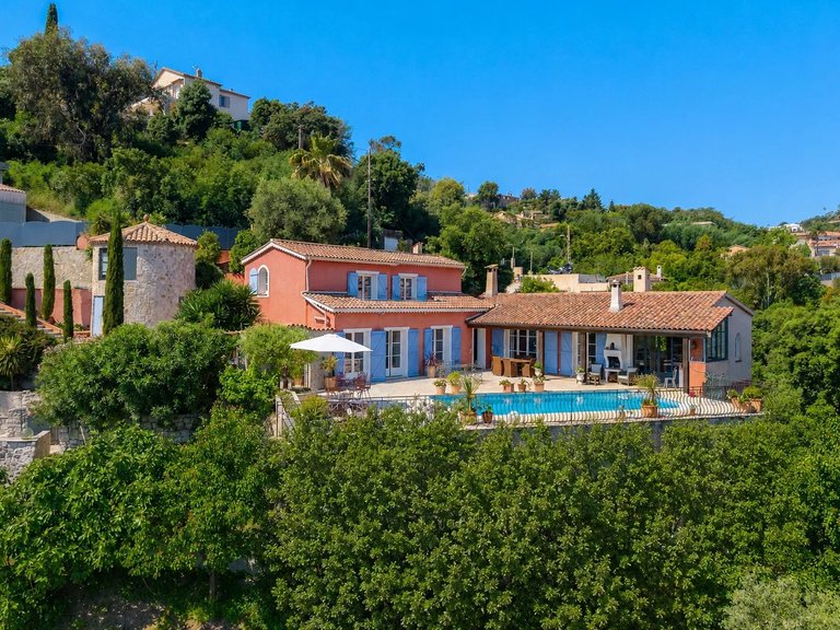Villa for Sale in Mandelieu La Napoule, Cannes Area 10