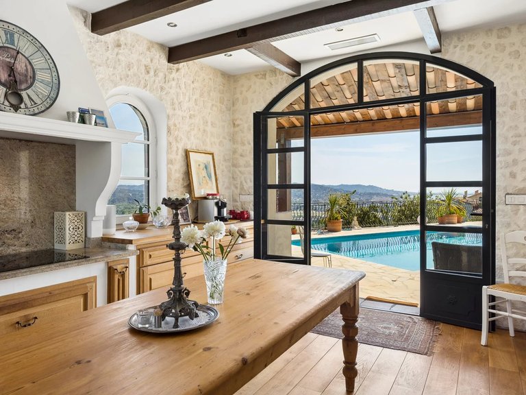 Villa for Sale in Mandelieu La Napoule, Cannes Area 6