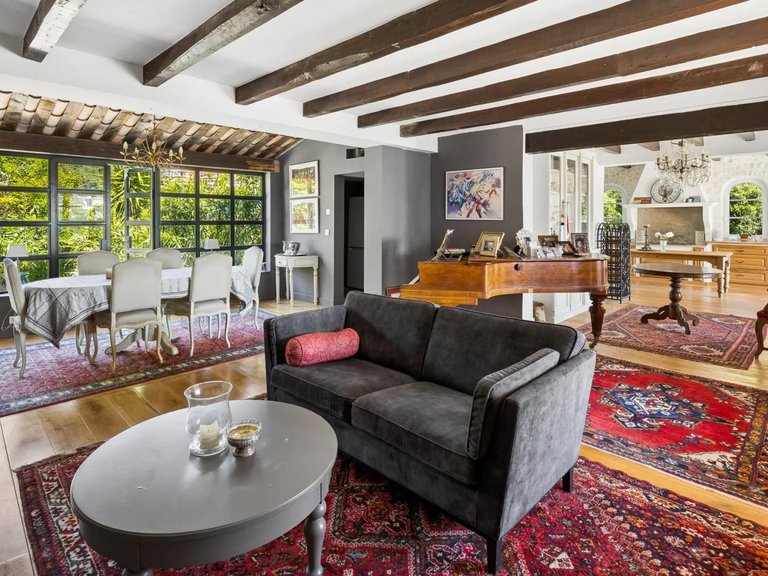 Villa for Sale in Mandelieu La Napoule, Cannes Area 7