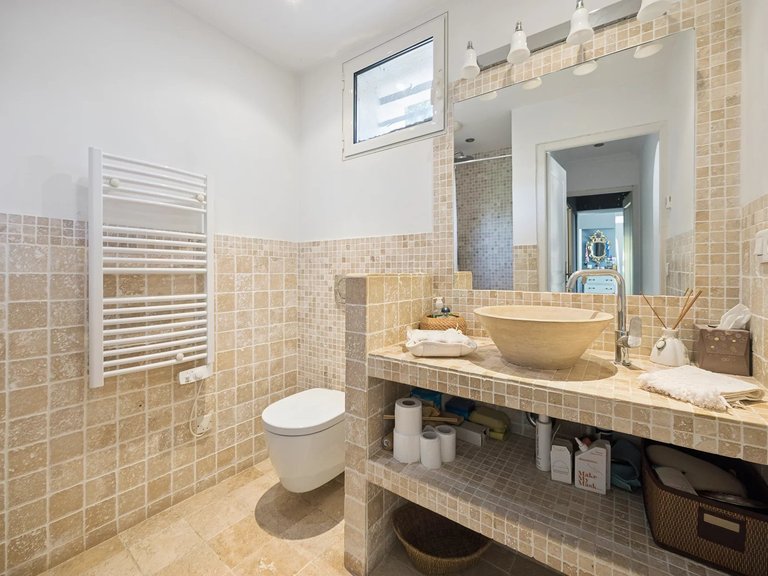 Villa for Sale in Mandelieu La Napoule, Cannes Area 9