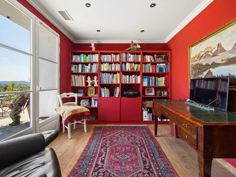 Villa for Sale in Mandelieu La Napoule, Cannes Area 10