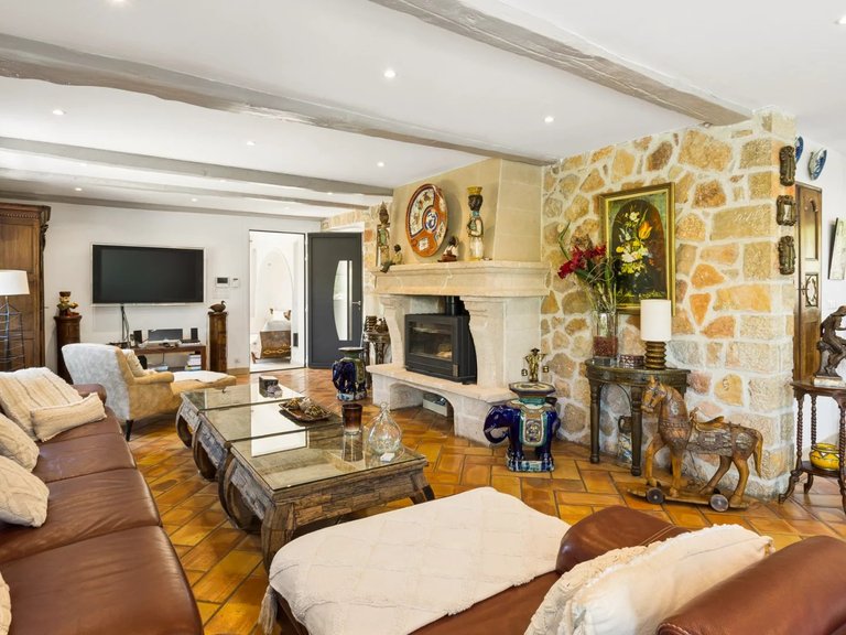 Villa for Sale in Mandelieu La Napoule, Cannes Area 5