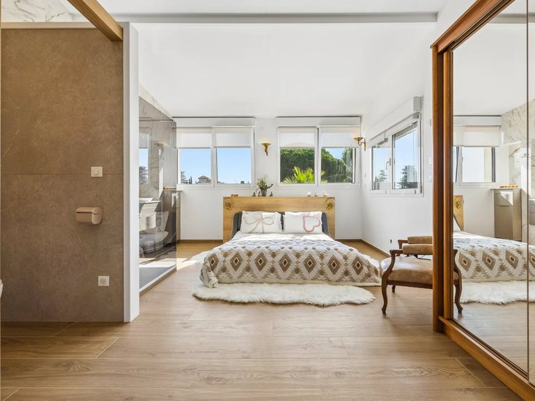 Villa for Sale in Mandelieu La Napoule, Cannes Area 7