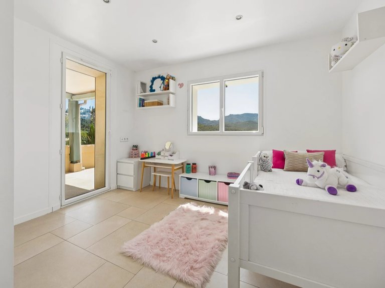 Villa for Sale in Mandelieu La Napoule, Cannes Area 10