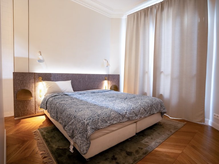 Apartment for Sale in 17th (monceau - Batignolles -ternes), Monceau - Montmartre (9th,17th, 18th) 8