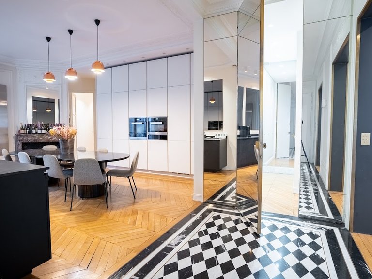 Apartment for Sale in 17th (monceau - Batignolles -ternes), Monceau - Montmartre (9th,17th, 18th) 5