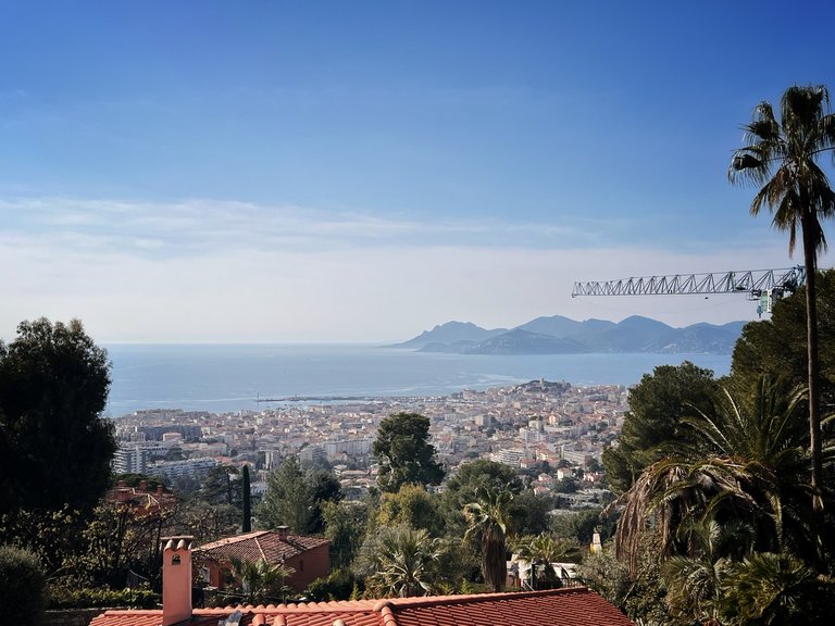 Villa for Sale in Cannes, Cannes Area 1