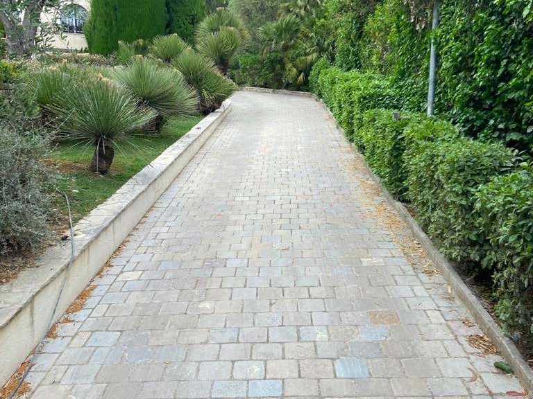 Villa for Sale in Cannes, Cannes Area 9