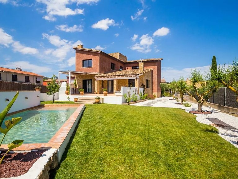 Villa for Sale in Vall-llobrega, Costa Brava 4