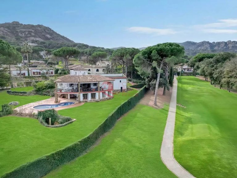 Villa for Sale in Santa Cristina D'aro, Costa Brava 8
