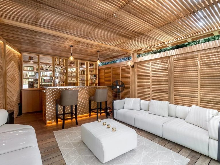 Villa for Sale in Cannes, Cannes Area 3