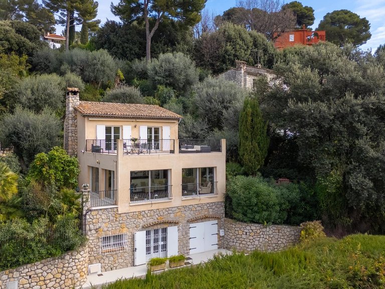 Villa for Sale in Cannes, Cannes Area 11