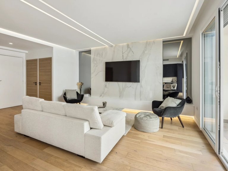 Apartment for Sale in Cannes, Cannes Area 1