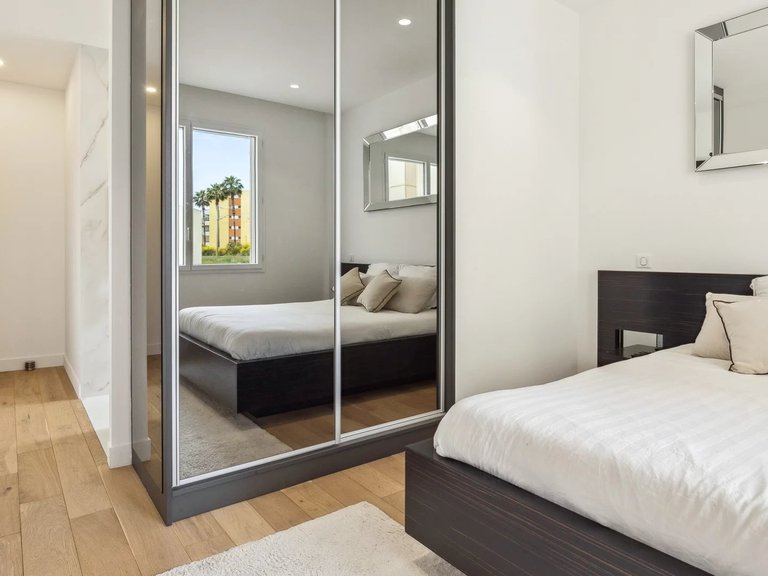 Apartment for Sale in Cannes, Cannes Area 7