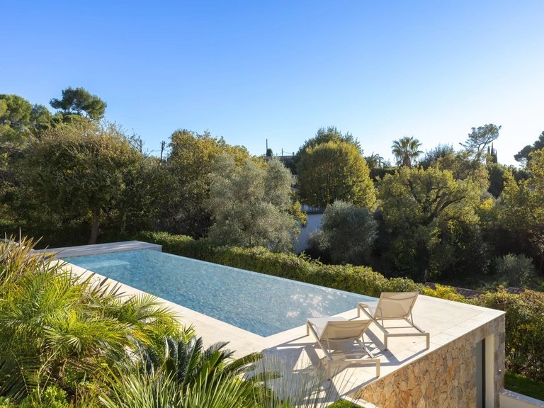 Villa for Sale in Le Cannet, Cannes Area 8