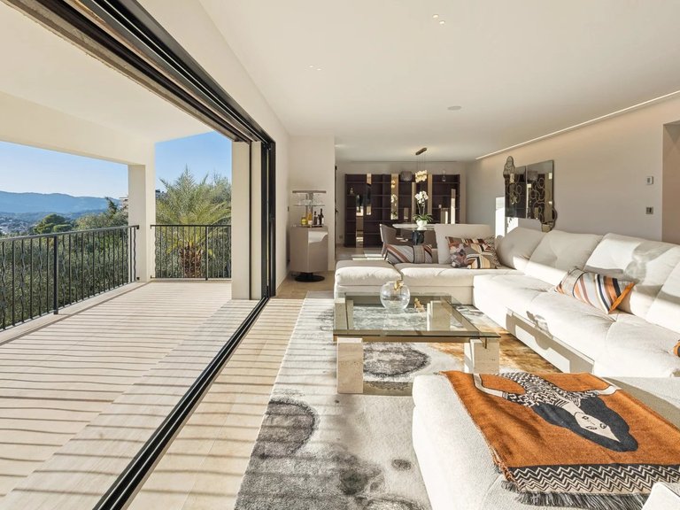 Villa for Sale in Le Cannet, Cannes Area 2