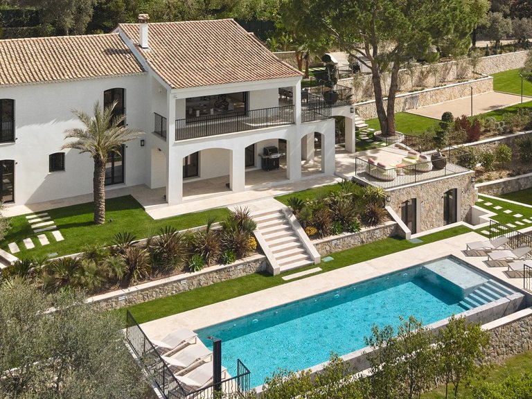 Villa for Sale in Le Cannet, Cannes Area 9