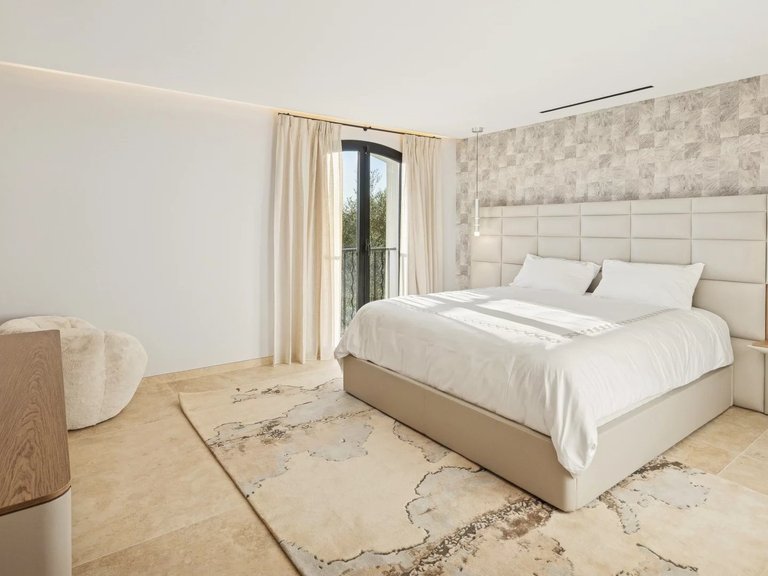 Villa for Sale in Le Cannet, Cannes Area 5