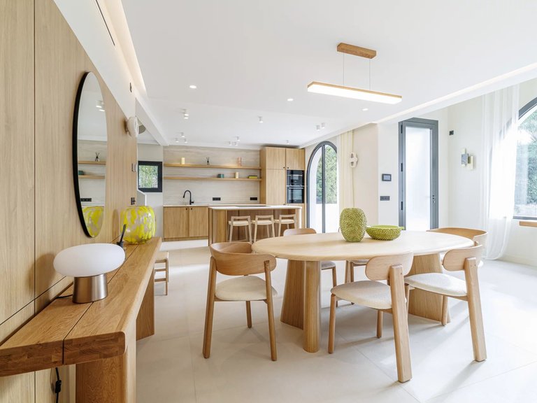 Villa for Sale in Le Cannet, Cannes Area 2