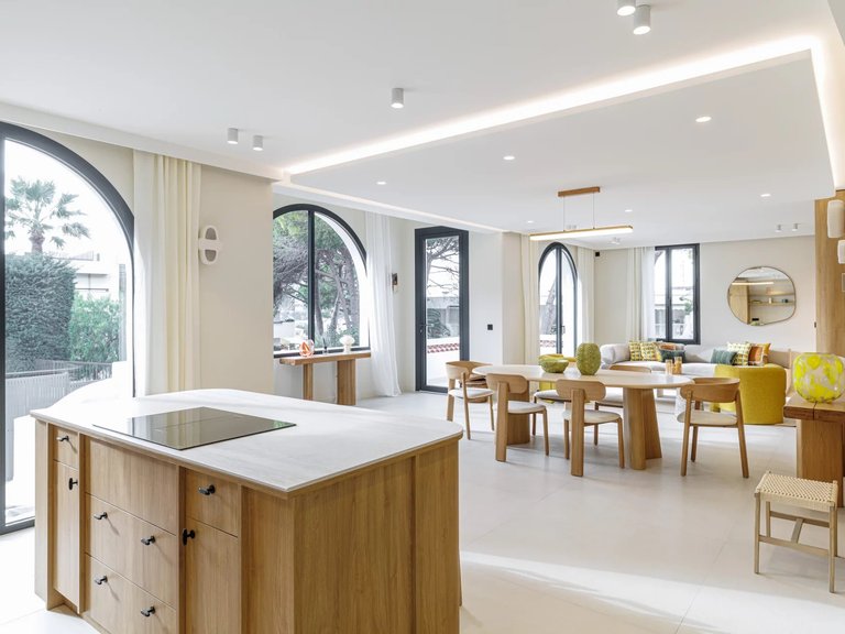 Villa for Sale in Le Cannet, Cannes Area 3