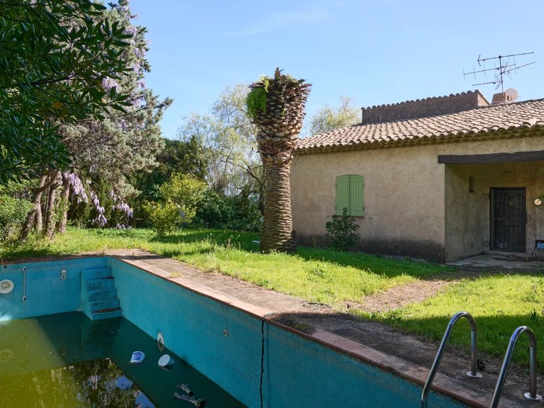 Villa for Sale in Cannes, Cannes Area 6