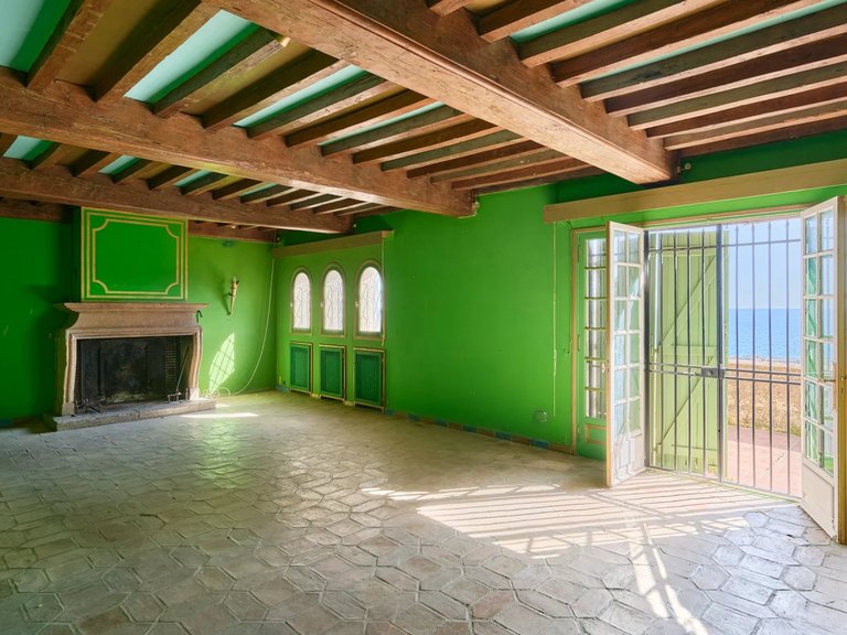 Villa for Sale in Cannes, Cannes Area 8