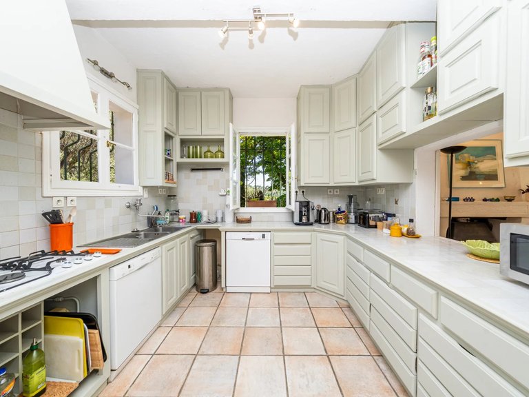 Villa for Sale in Opio, Mougins, Valbonne, Grasse Area 6