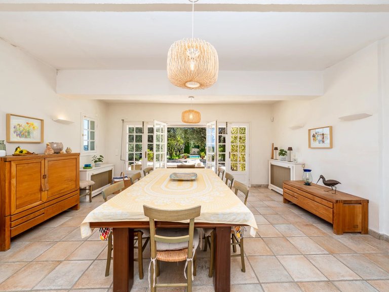 Villa for Sale in Opio, Mougins, Valbonne, Grasse Area 7