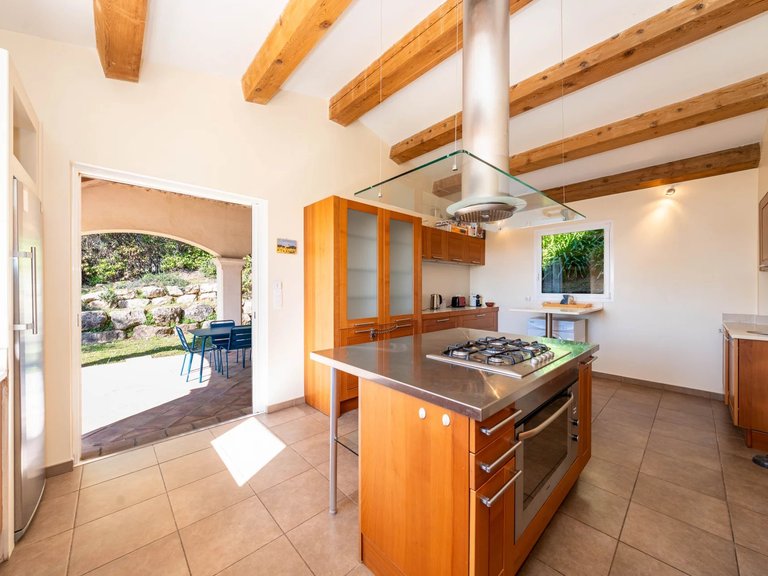 Villa for Sale in Tourrettes Sur Loup, Vence, St. Paul Area 12