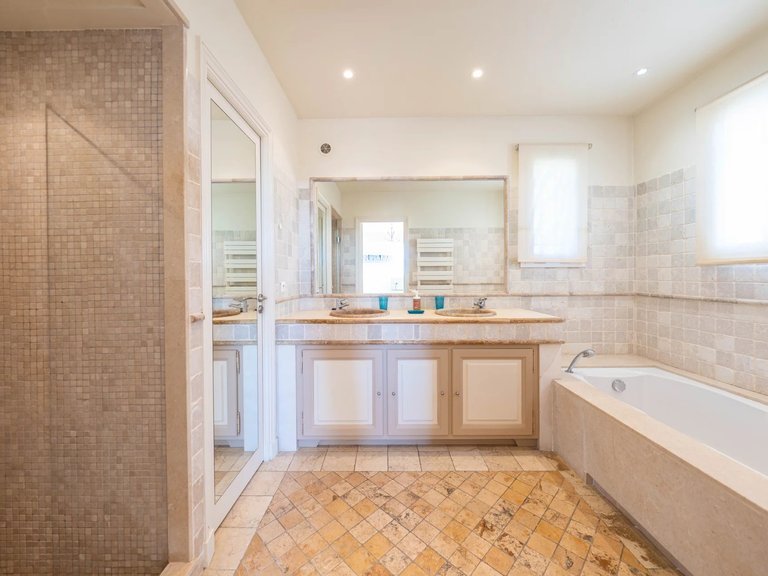 Villa for Sale in Tourrettes Sur Loup, Vence, St. Paul Area 19