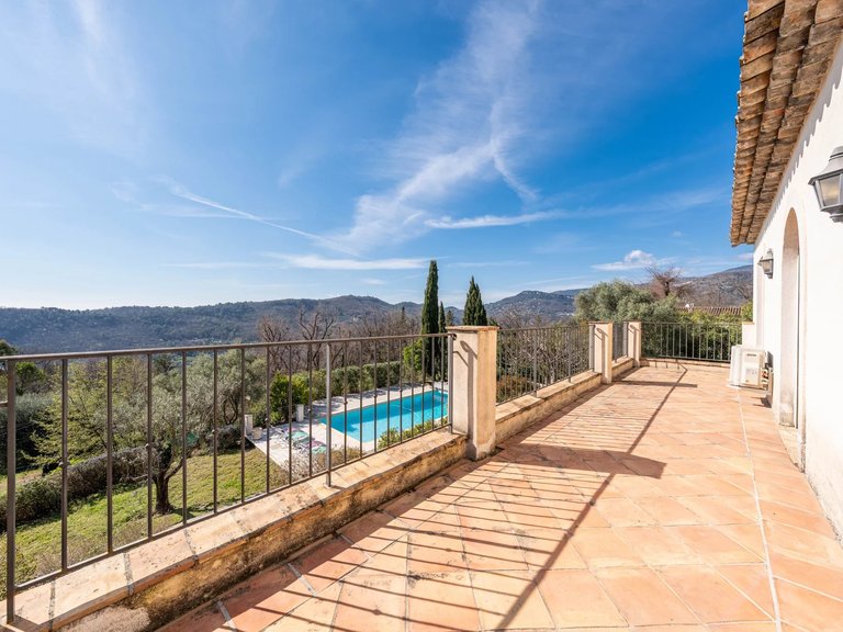 Villa for Sale in Tourrettes Sur Loup, Vence, St. Paul Area 20