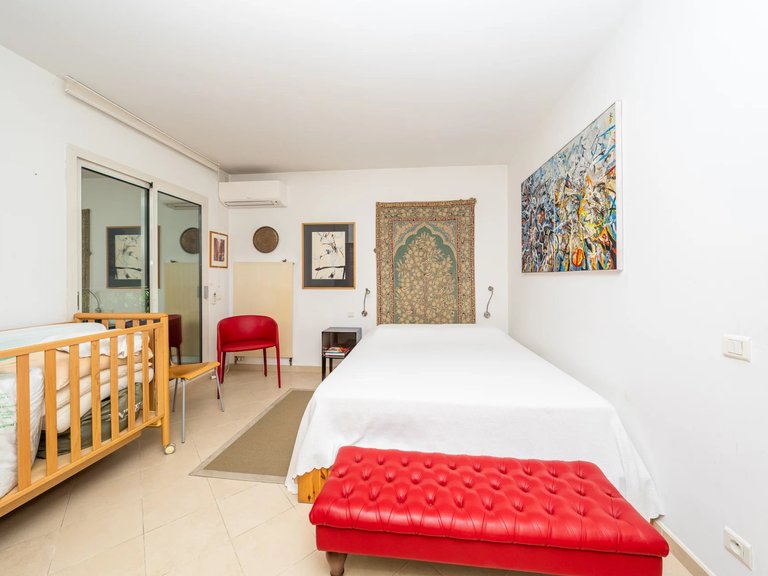 Villa for Sale in St Paul, Vence, St. Paul Area 13
