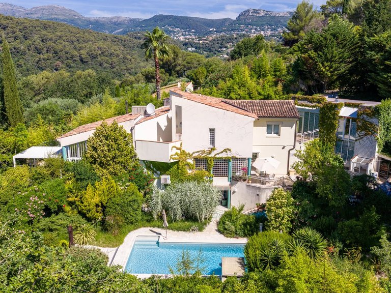 Villa for Sale in St Paul, Vence, St. Paul Area 20