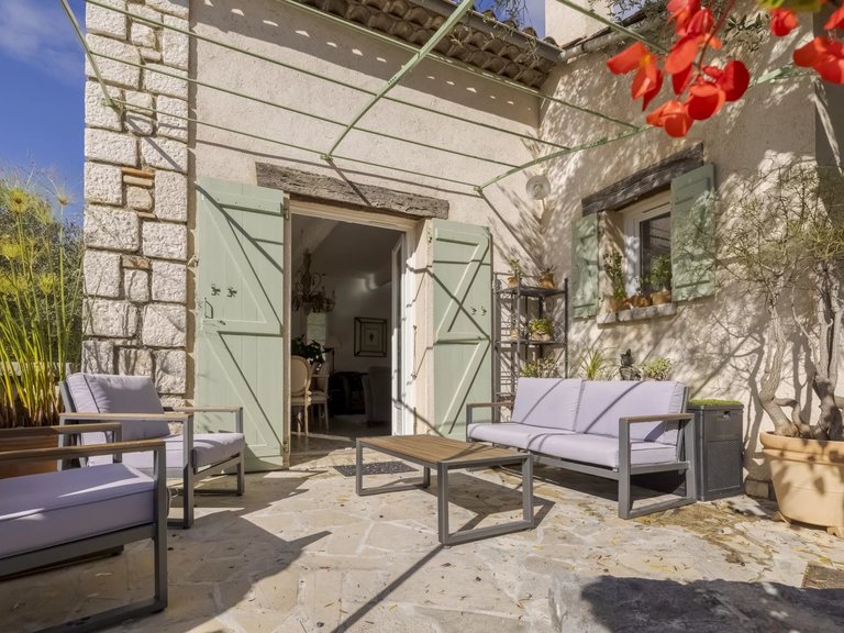 Villa for Sale in Tourrettes Sur Loup, Vence, St. Paul Area 11